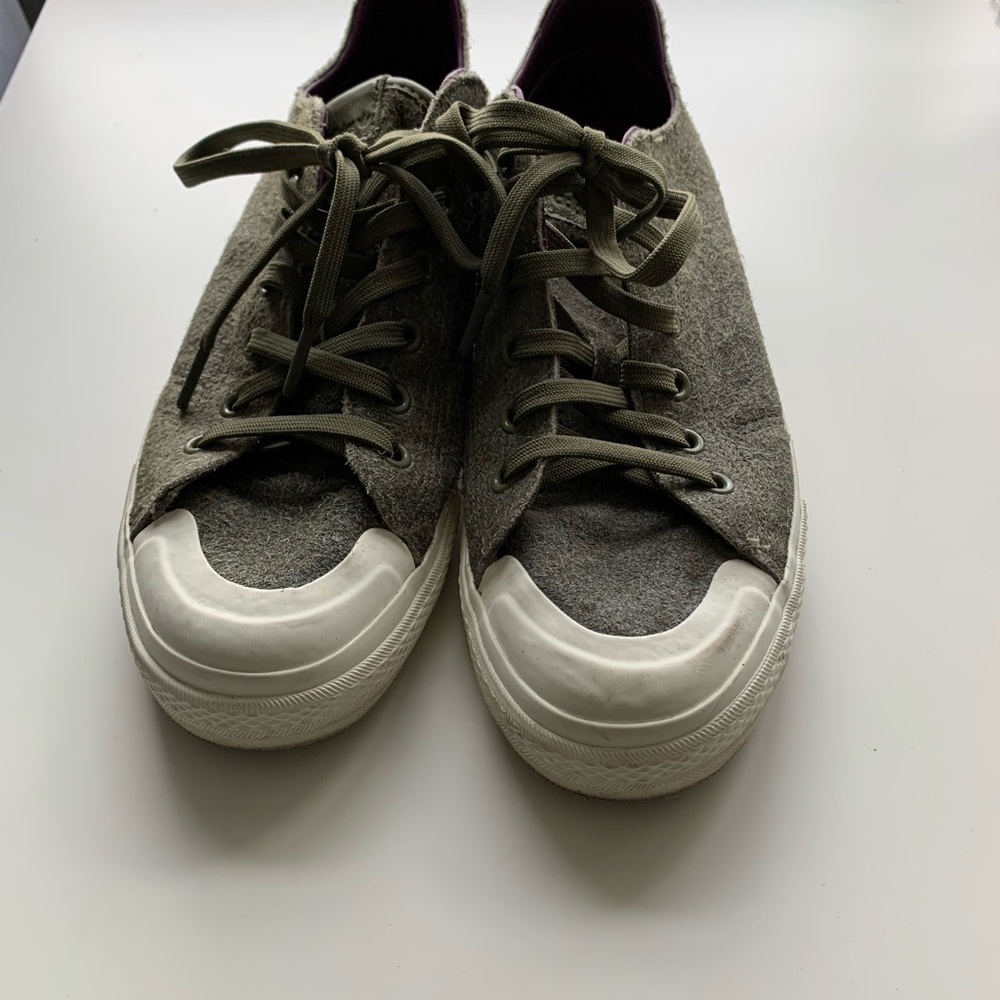 Adidas size 11 egg plant
